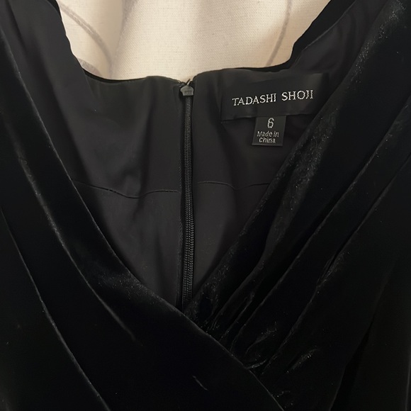 Tadashi shoji size 6 black and gold elegant dress - Picture 2 of 5